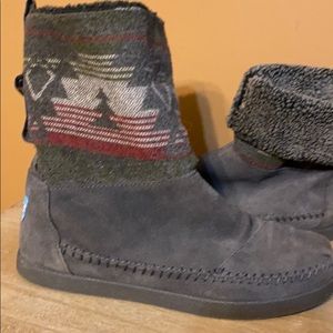 Tom’s Boots